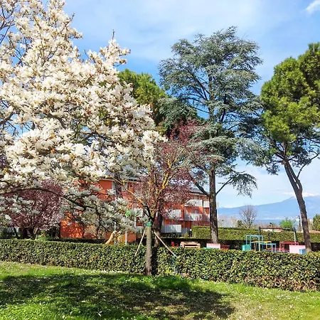 Bookingpeschiera Bei Gardaland Διαμέρισμα *