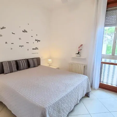 Bookingpeschiera Bei Gardaland Διαμέρισμα Πεσκιέρα ντελ Γκάρντα
