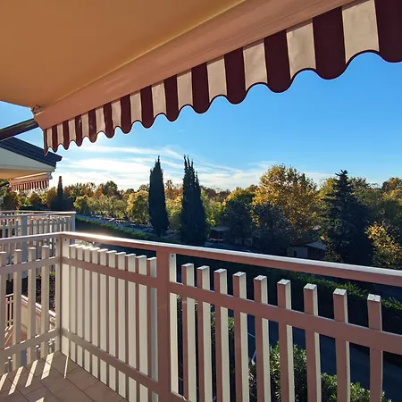 Bookingpeschiera Bei Gardaland Διαμέρισμα